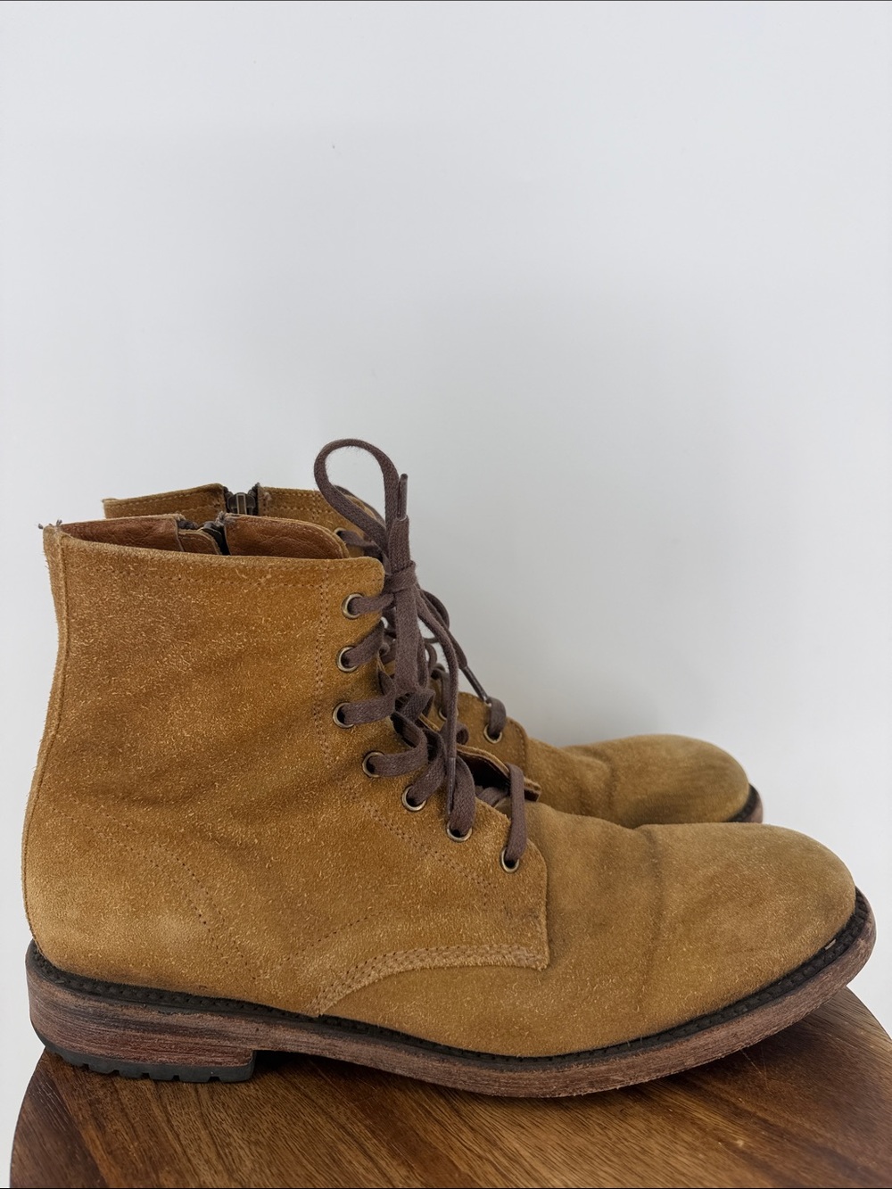 Frye Bowery Lace Up 80340 Men’s 10 D Wheat Suede Boots Rare Side Zip